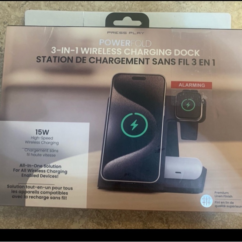 Press Play Powerfold 3-in-1 Wireless Charging Dock. Black